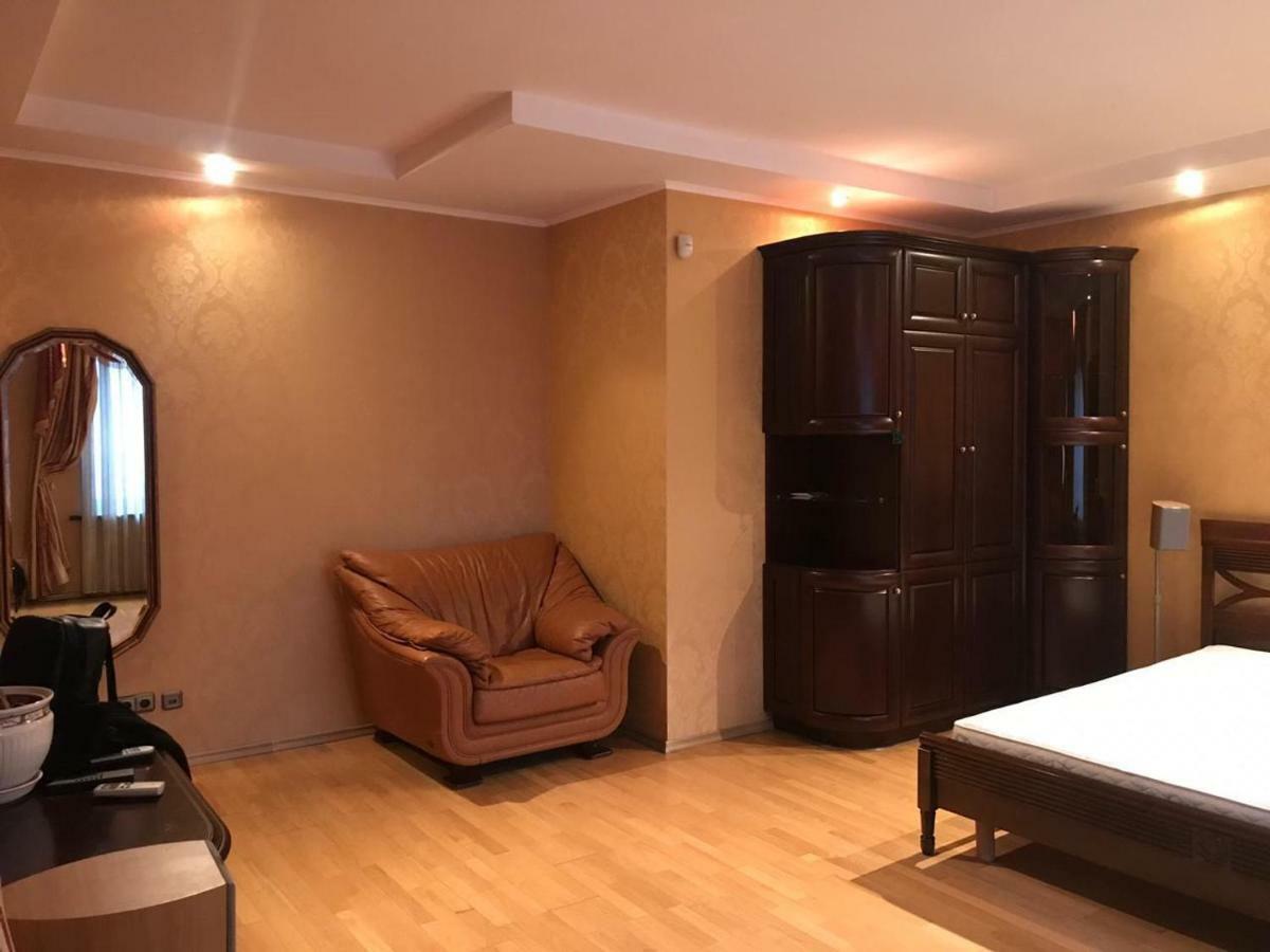 Central Apartments Київ Екстер'єр фото