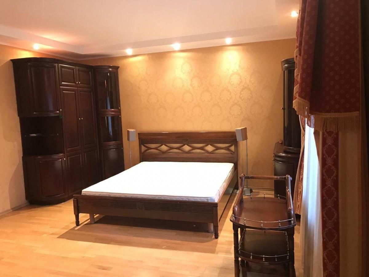 Central Apartments Київ Екстер'єр фото